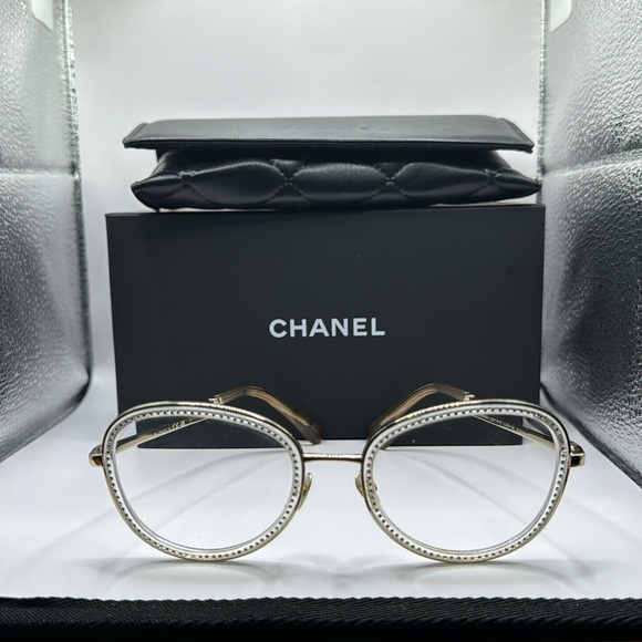 Gold CHANEL glasses with diamonds - Picture 2 of 6